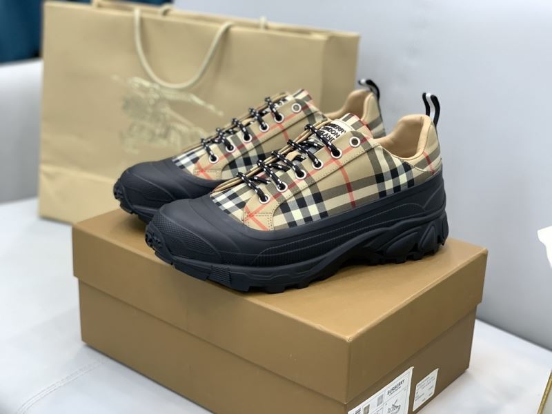 Burberry Low Shoes